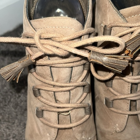 Steve Madden Deenaa Suede Wedge Boot Size 9 - Picture 6 of 9